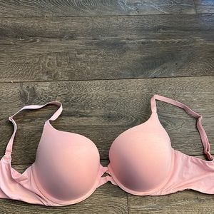Victoria secret perfect shape 34DD Pink bra